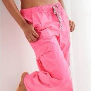 Bright Pink aerie baggy Cargo Pants. Size XL. Worn twice.